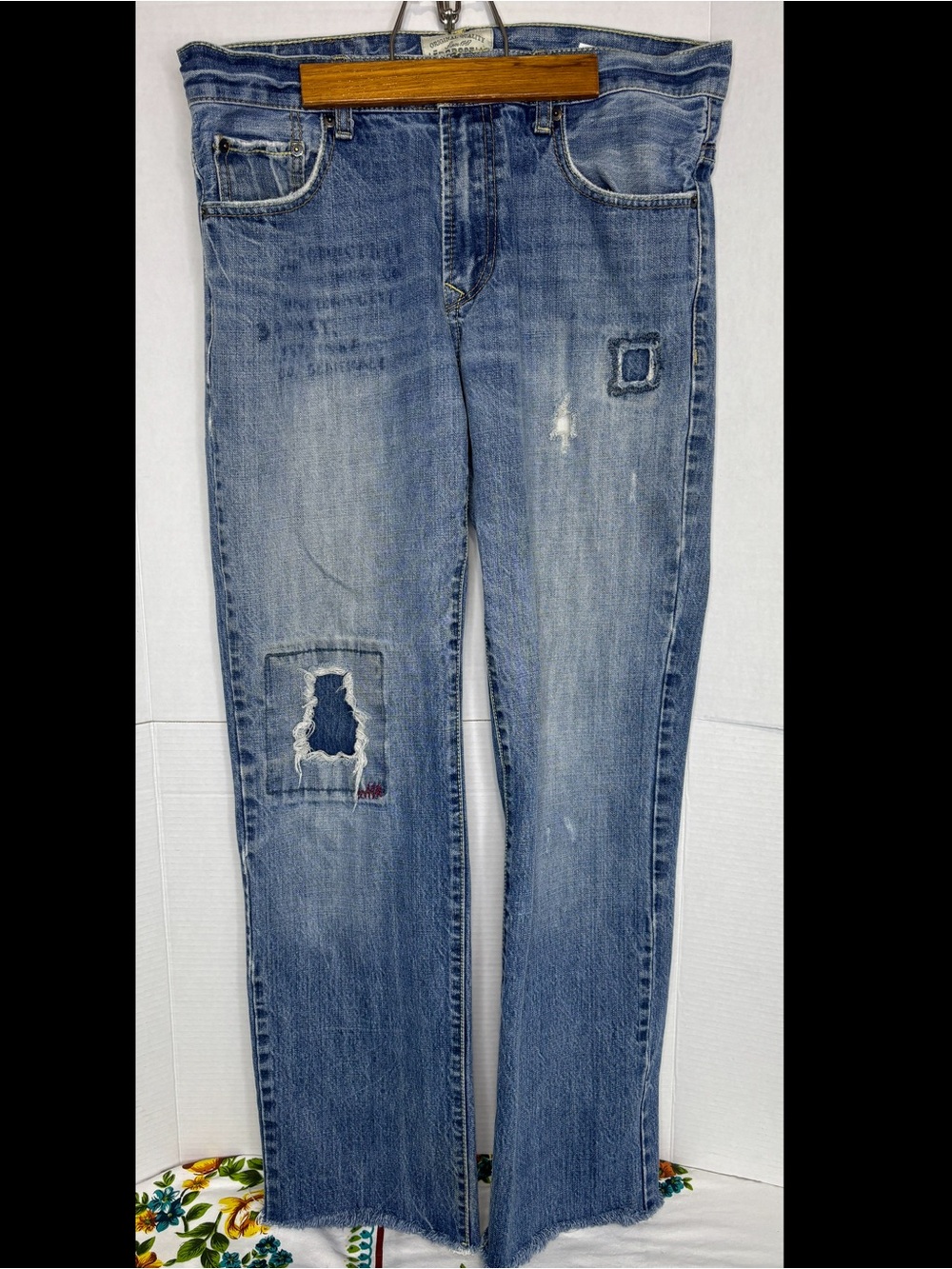 Aeropostale Men's Essex Straight Leg Light Blue Distressed Denim Jeans Patchwork